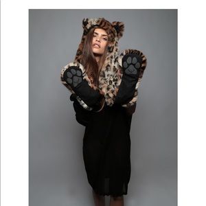 SPIRIT HOODS FAUX FUR HOOD LEOPARD BRAND NEW